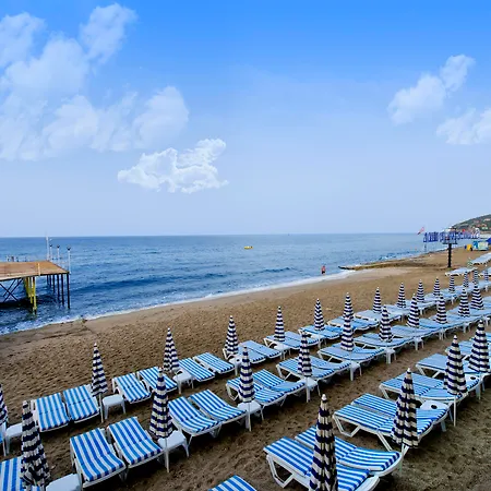 فندق بيتش كلوب دوغاناي - شامل كليًا 5*