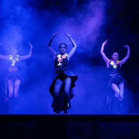 بيتش كلوب دوغاناي - شامل كليًا فندق كوناكلي