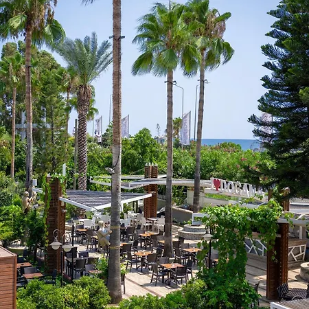 بيتش كلوب دوغاناي - شامل كليًا فندق كوناكلي