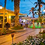 Club Doganay Szálloda